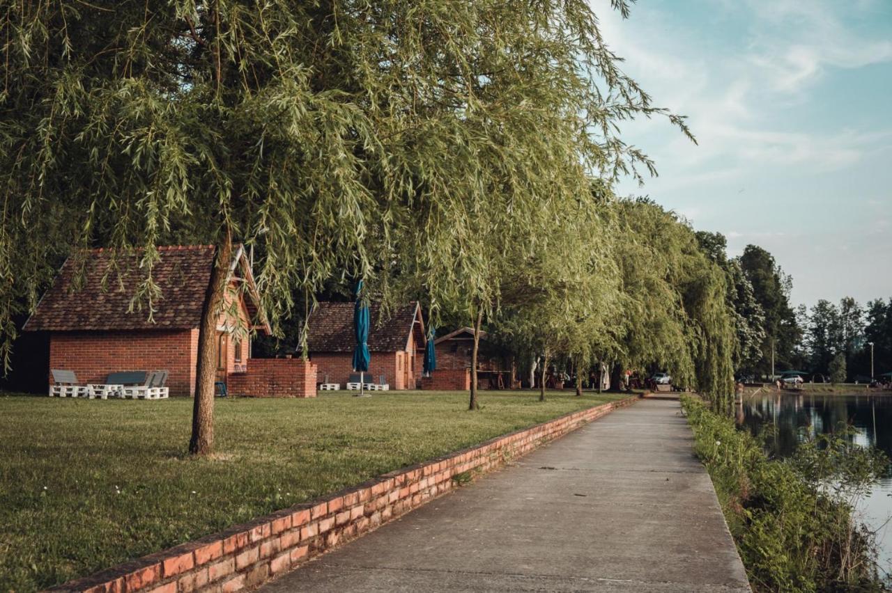 Laguna Club Lake Resort Donji Zabar Екстер'єр фото