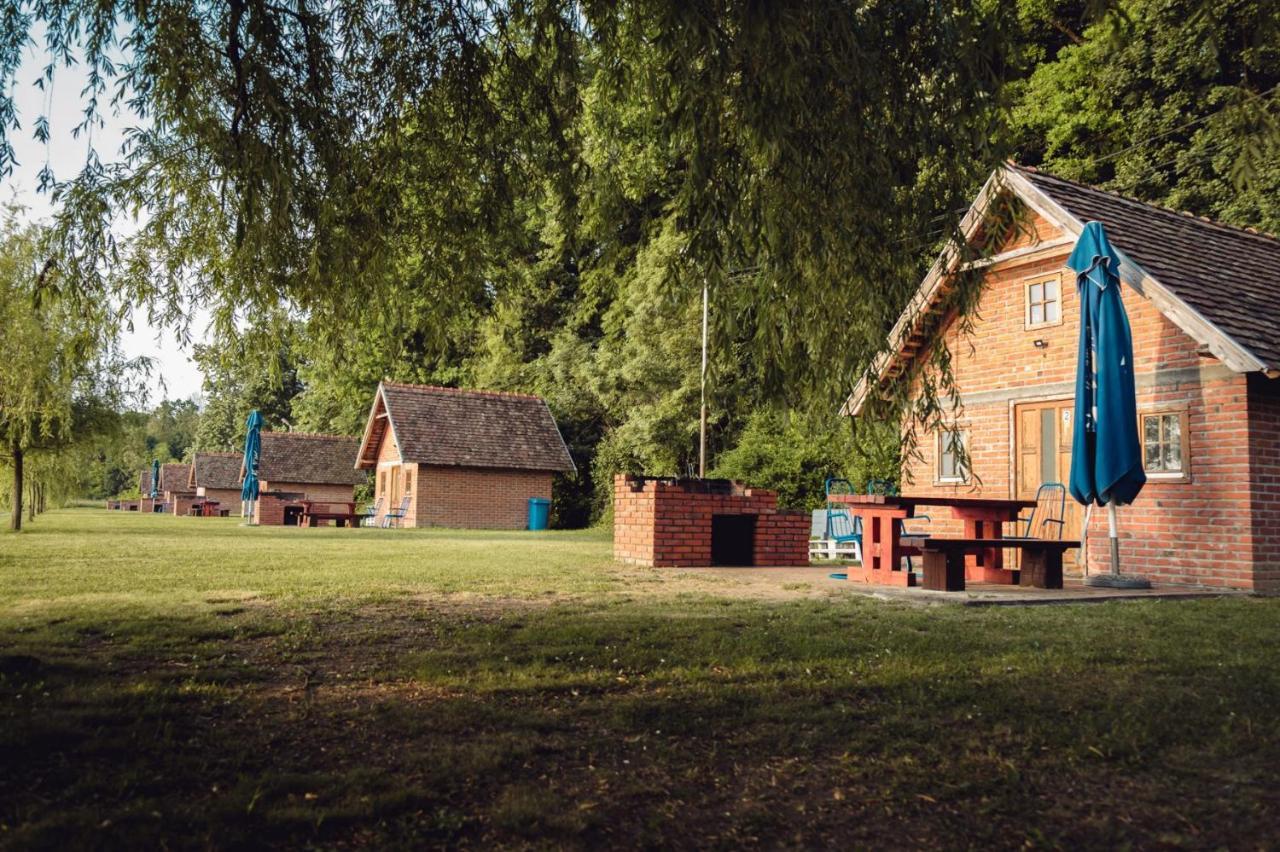 Laguna Club Lake Resort Donji Zabar Екстер'єр фото