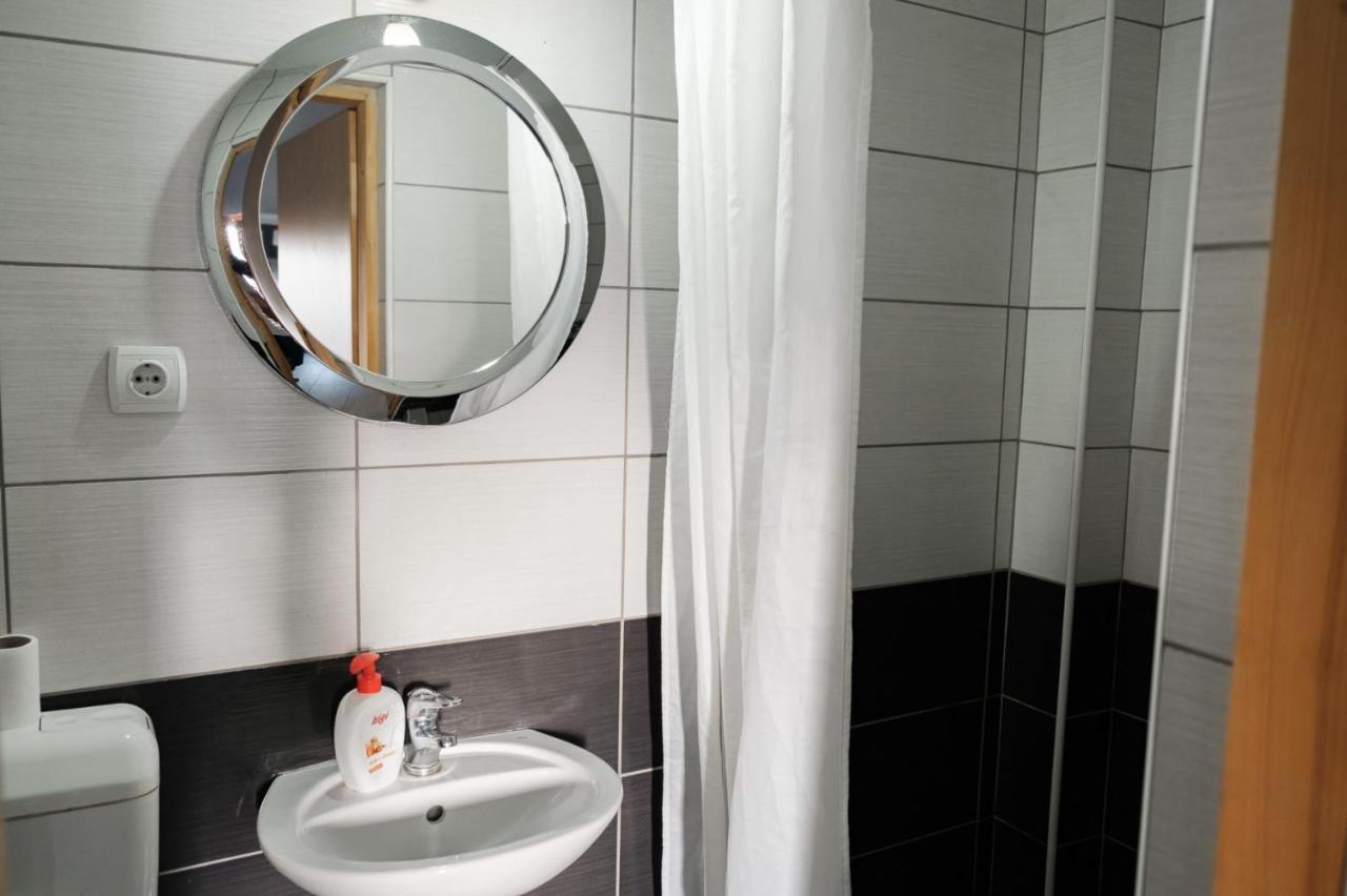 Laguna Club Lake Resort Donji Zabar Екстер'єр фото